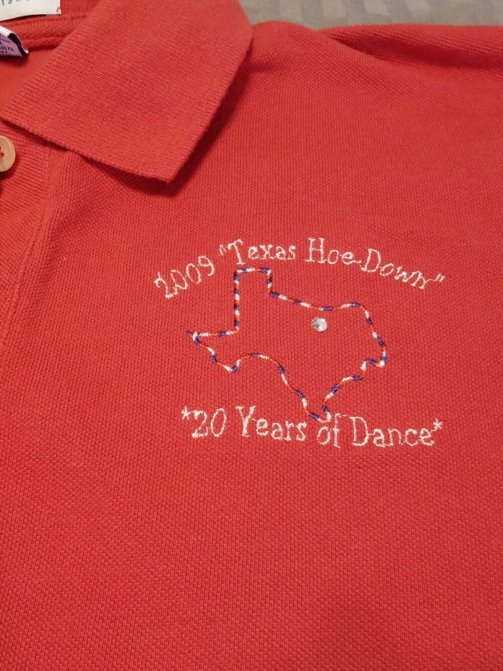 Collectible Vintage 2009 Texas HoeDown Red Polo Souvenir Shirt (XL)